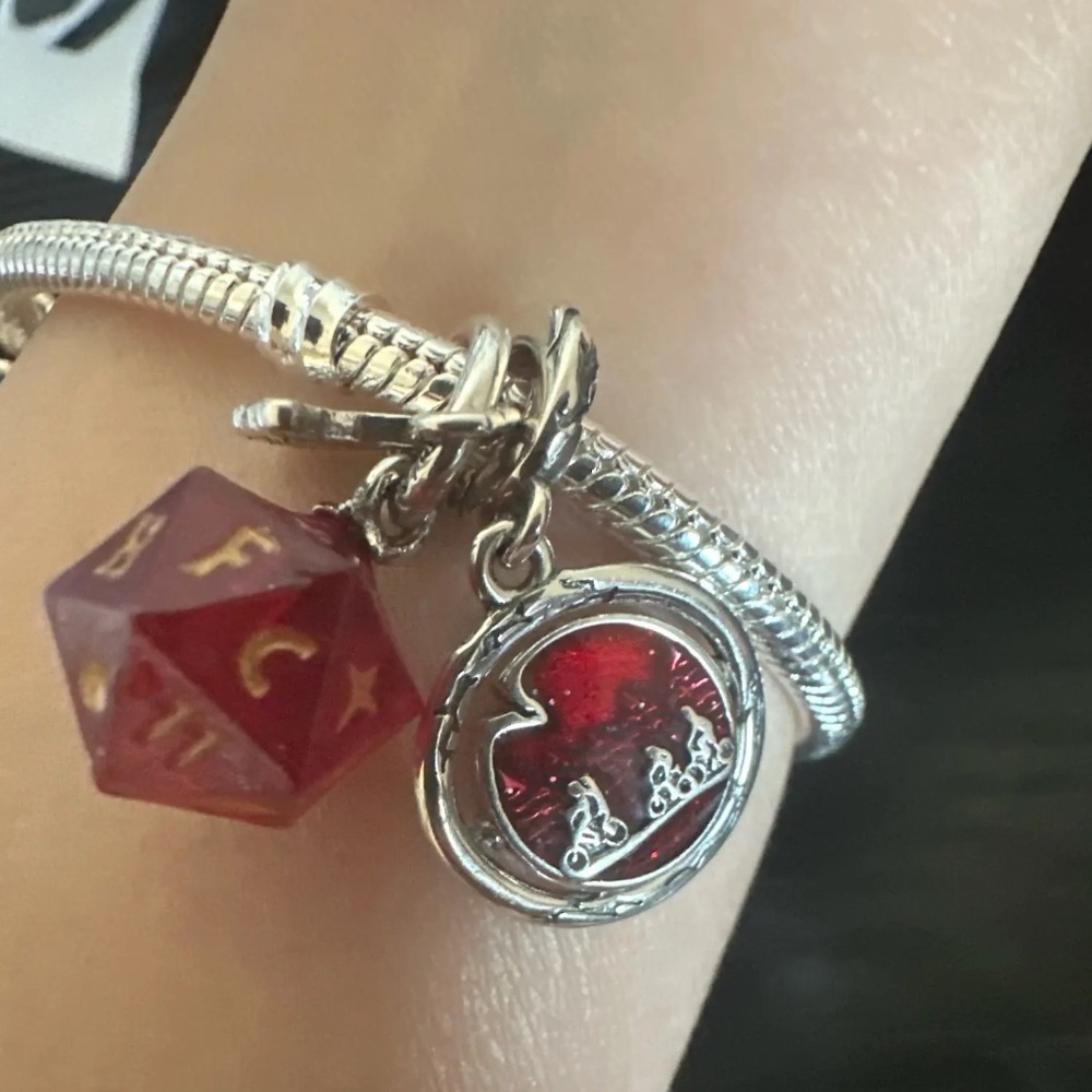 1pcs Pandora x Stranger Things Charm - Picture 7 of 16